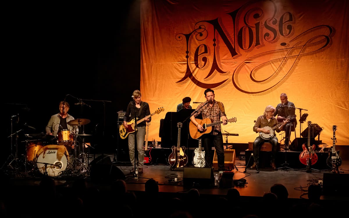 LeNoise Tribute to Neil Young
