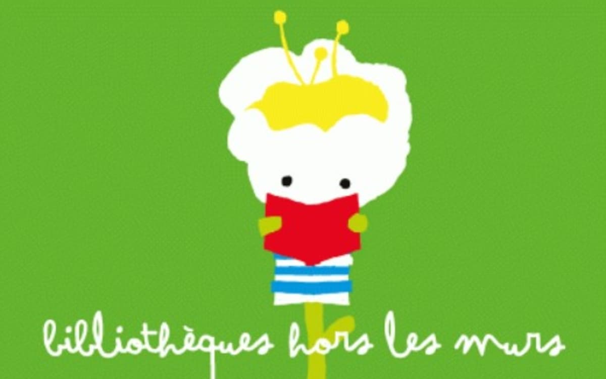 La bibliothèque Hergé prend l’air !