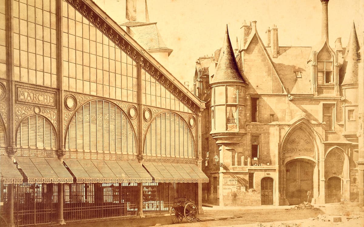 Hôtel de Sens_02_1880_1886.JPG marché