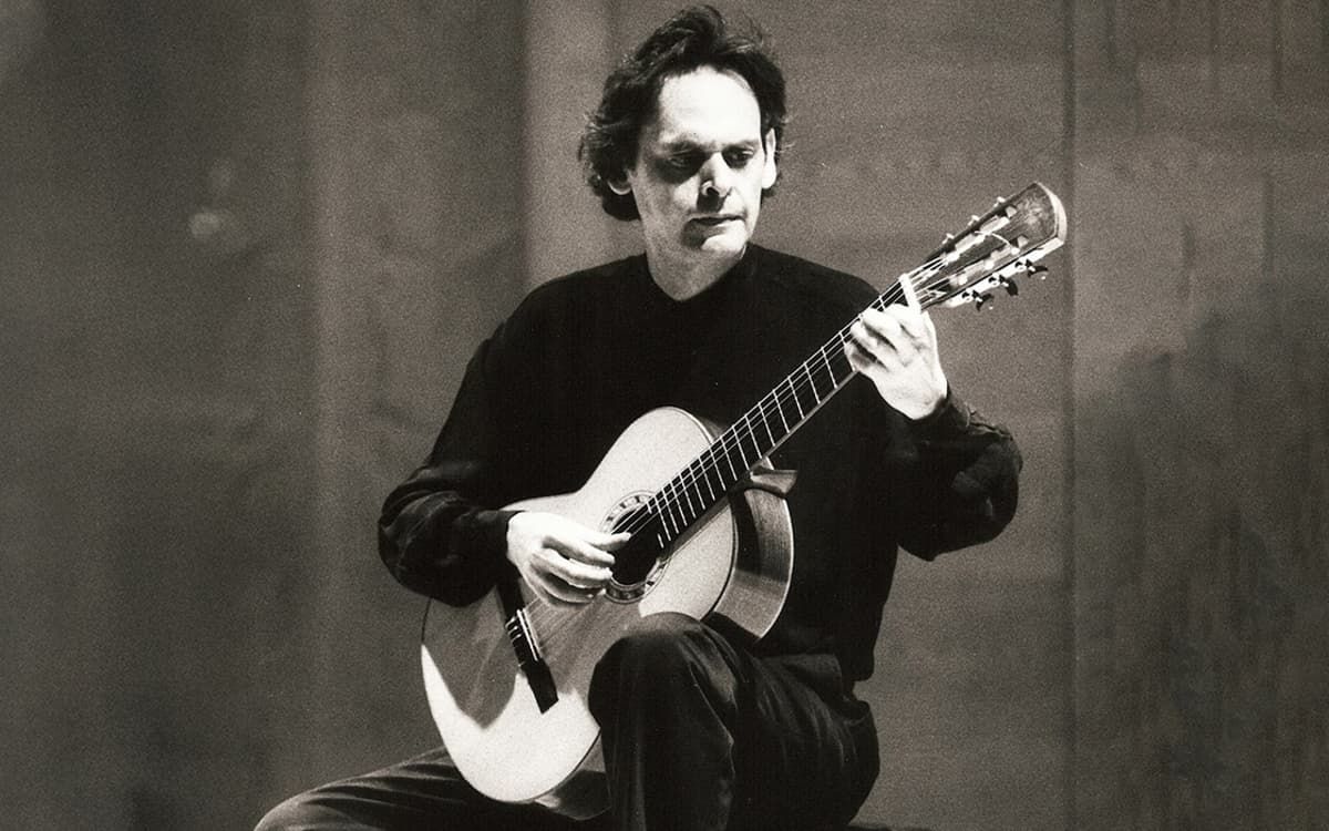 Hommage à Roland Dyens