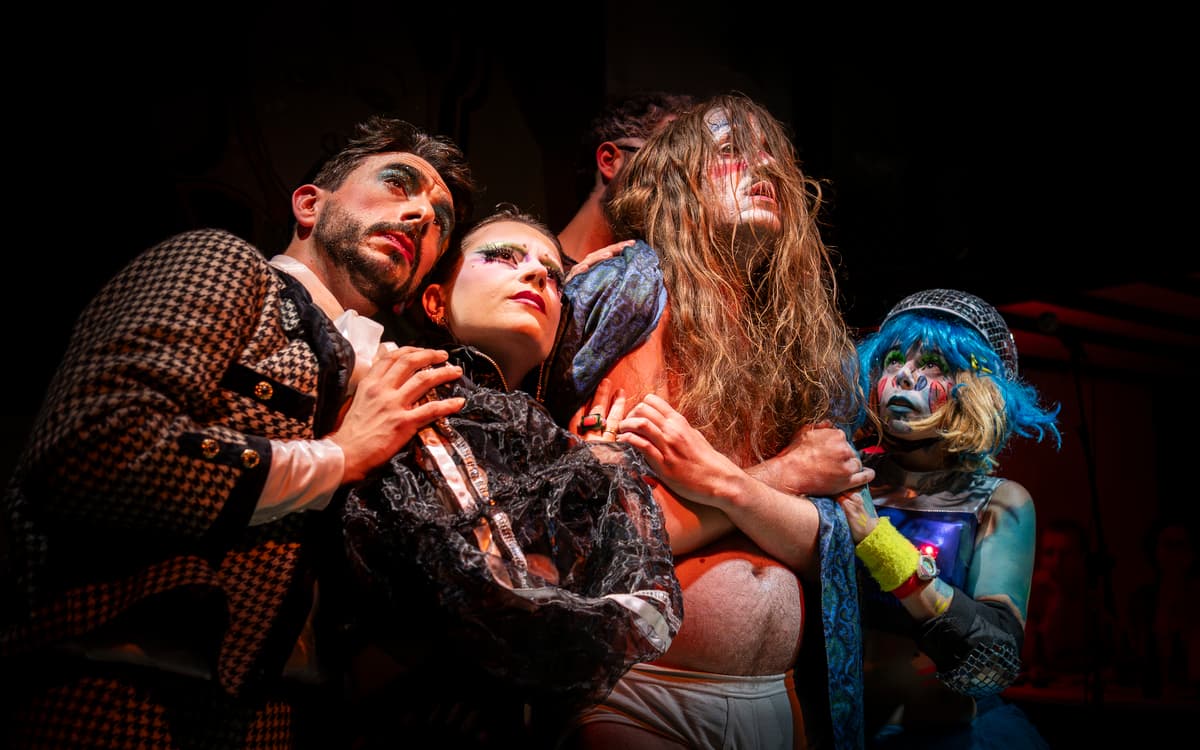 Cabaret Bad Biches