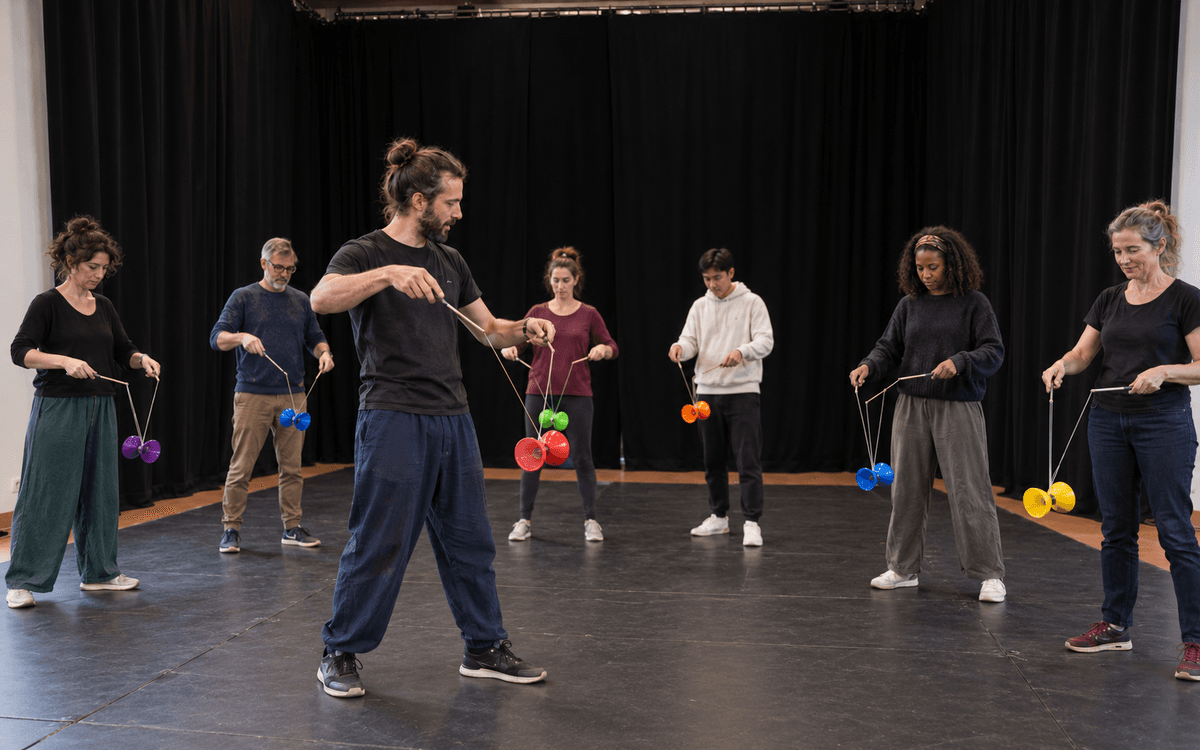 Stage de jonglage - Adultes : initiation au diabolo